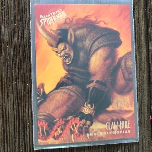 ’95 Marvel Fleer Ultra Spider-Man trading card: arachnophobia: Claw-hide #145 - Picture 1 of 2